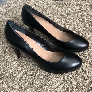 2.5” black Style & Co heels